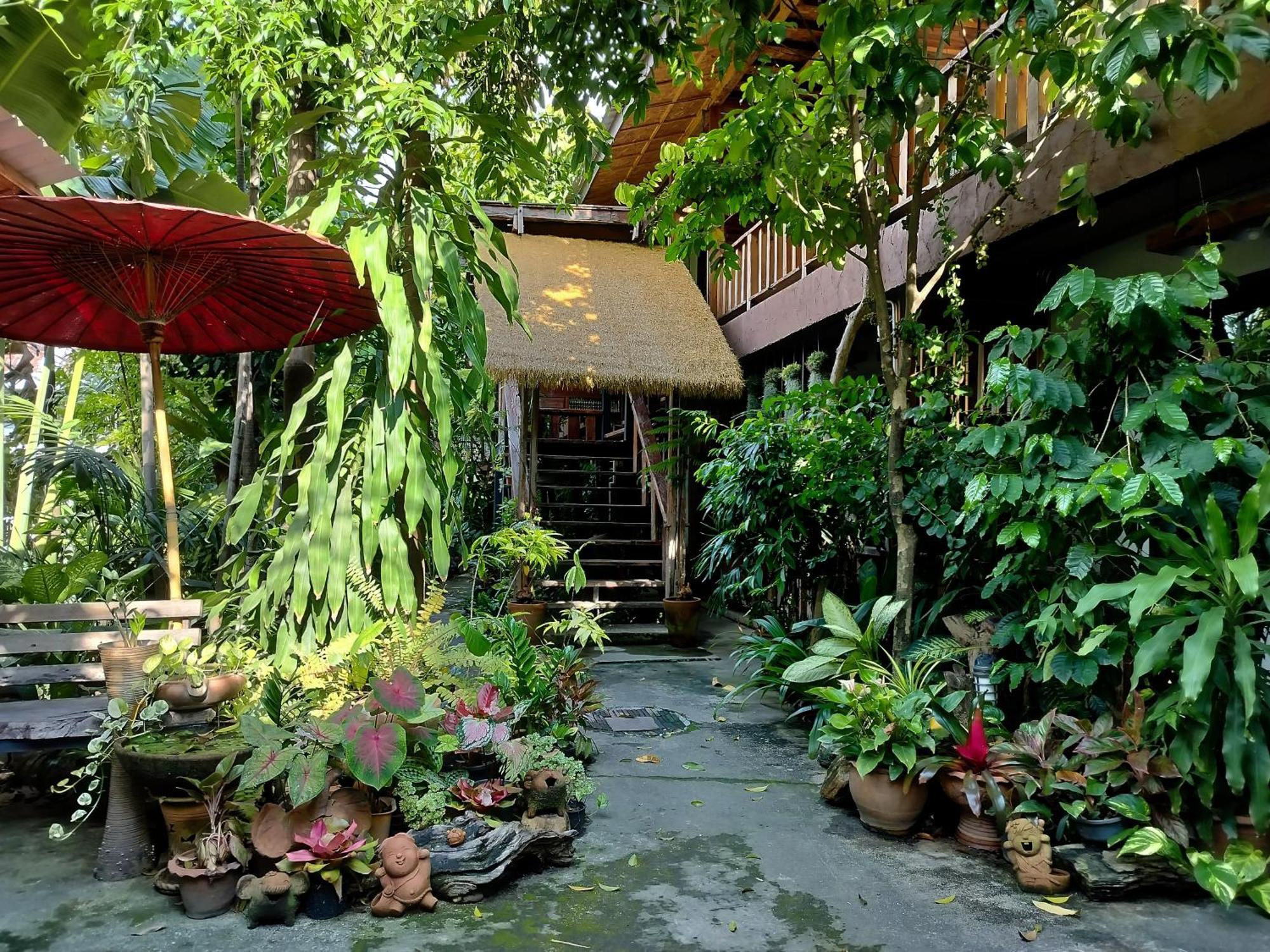 Aparthotel Oldy De Garden Chiang Mai Zewnętrze zdjęcie