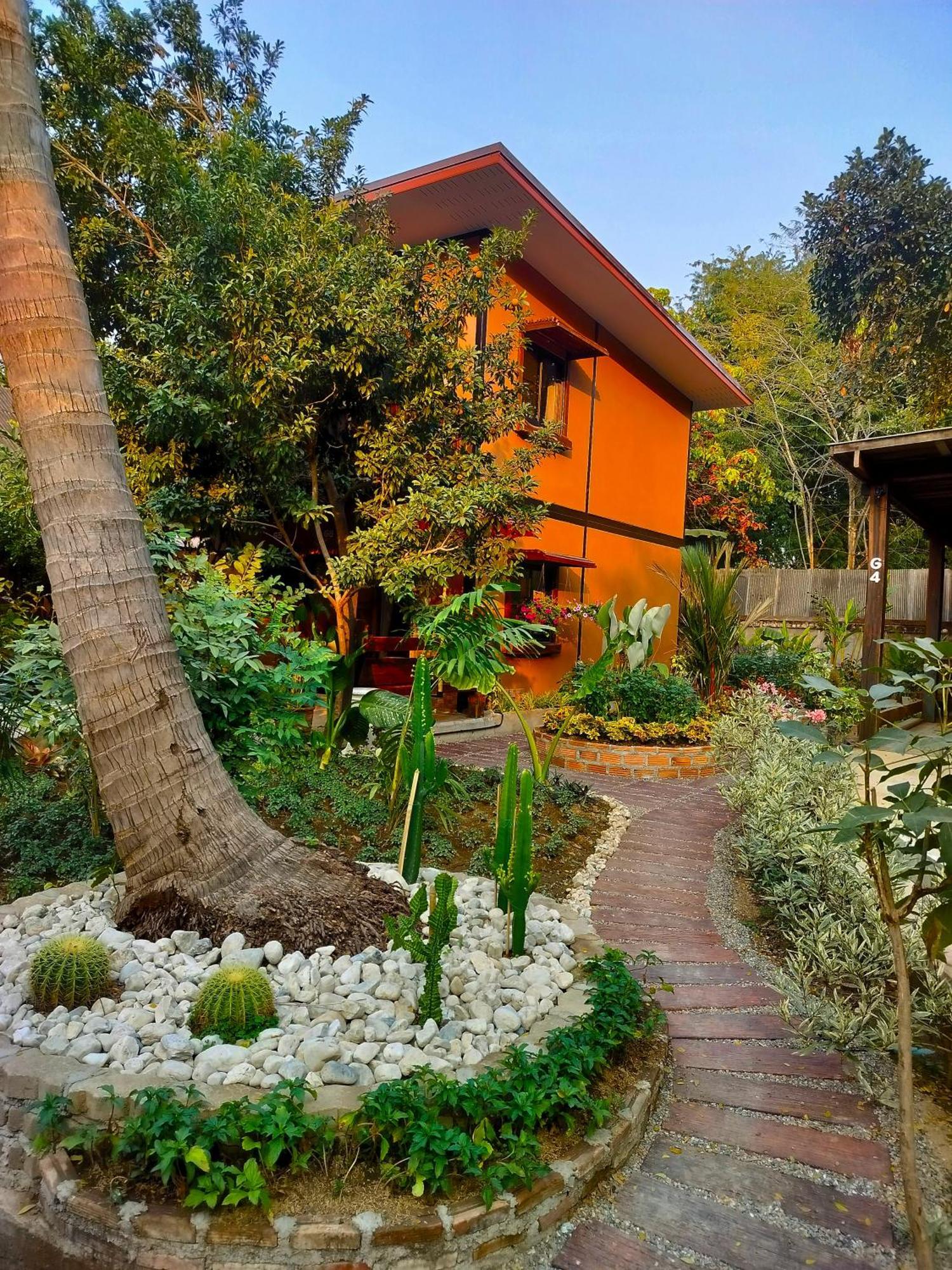 Aparthotel Oldy De Garden Chiang Mai Zewnętrze zdjęcie